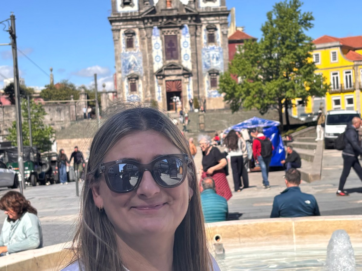 “Girl Like You” 🎵                – Edwin&nbsp;Collins